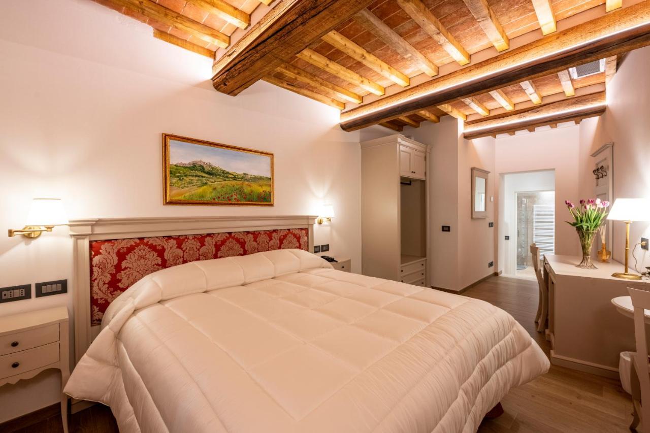 Palazzo Del Mercante Montepulciano Stazione Buitenkant foto