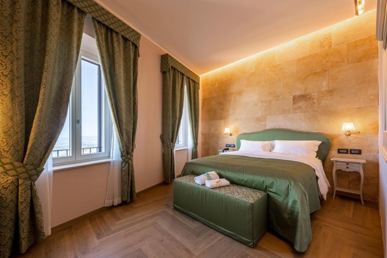 Palazzo Del Mercante Montepulciano Stazione Buitenkant foto