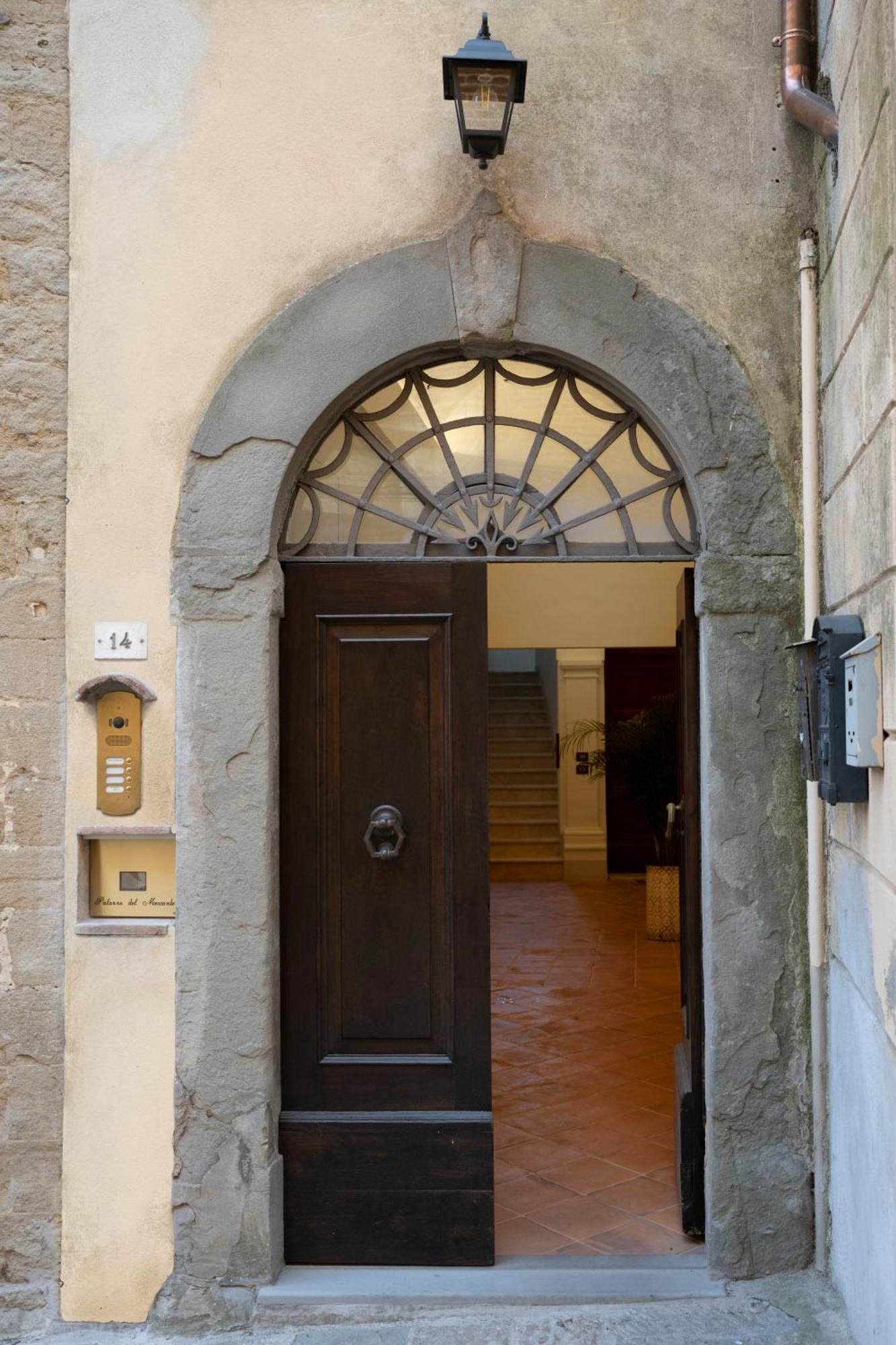 Palazzo Del Mercante Montepulciano Stazione Buitenkant foto